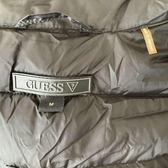 Guess black puffer jacket - Picture 6 of 7
